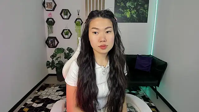 LunaPurrr online show from November 21, 1:04 am