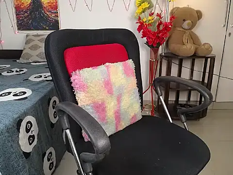 cool angell online show from December 18, 1:50 pm