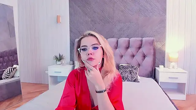 PrincessSlay online show from September 12, 5:18 am