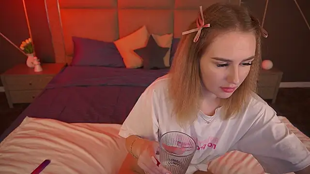 GabriellaJass online show from October 8, 4:48 pm