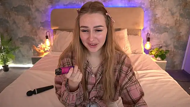 GabriellaJass online show from December 4, 9:01 pm