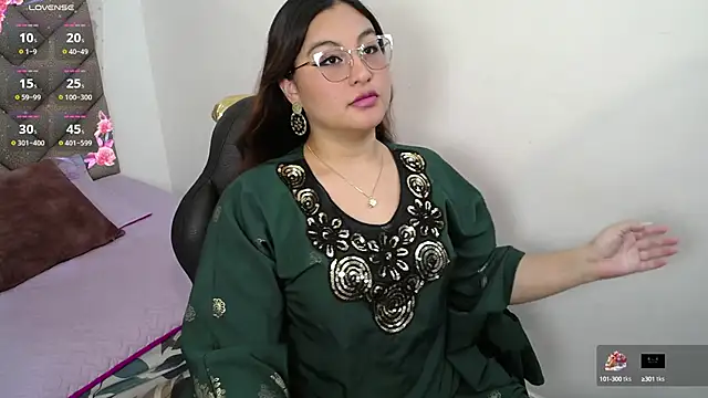 heluejamil online show from October 14, 8:09 pm