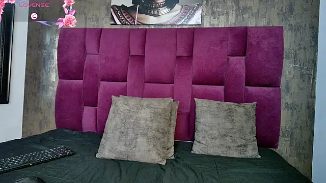 sophiasweet  1 online show from October 7, 12:24 pm