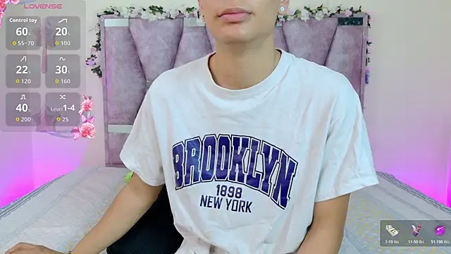 lana and liam  online show from November 16, 10:43 am