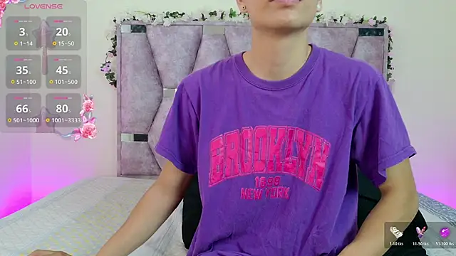 lana and liam  online show from November 27, 9:22 am