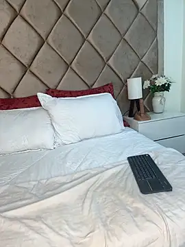 AngelinaDuvall online show from April 10, 9:58 am