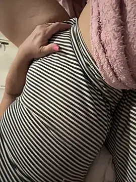 Snapshot of MaluLemos chatting on September 9, 5:45 pm MaluLemos online show from September 9, 5:45 pm