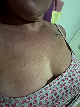 Snapshot of MaluLemos chatting on October 2, 6:26 pm MaluLemos online show from October 2, 6:26 pm