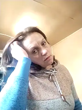 Snapshot of KimmyAghora chatting on October 2, 8:21 am KimmyAghora online show from October 2, 8:21 am