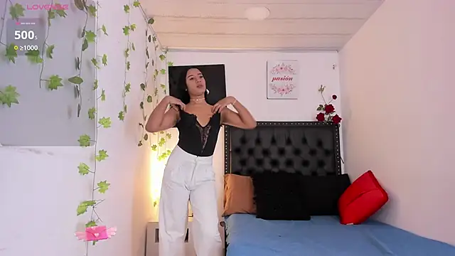 Snapshot of ScarlettVell chatting on November 28, 7:16 pm ScarlettVell online show from November 28, 7:16 pm