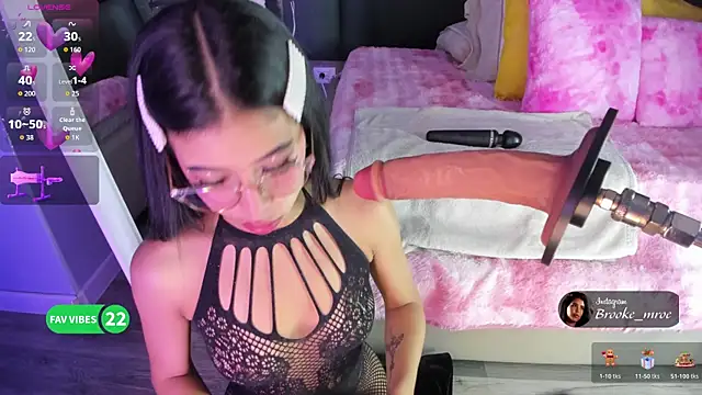 Brooke monroe online show from December 2, 4:35 pm