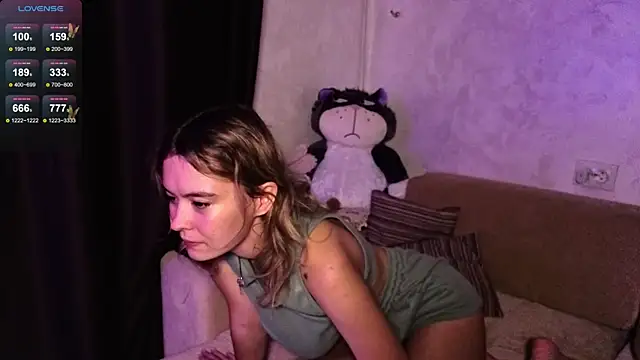 Snapshot of DemonaCast chatting on October 4, 7:45 pm DemonaCast online show from October 4, 7:45 pm