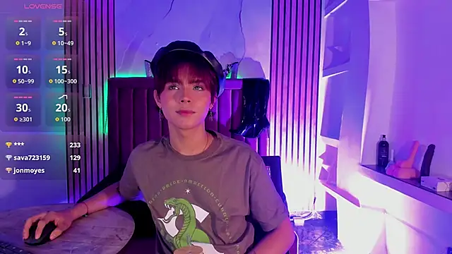 DannysaStar online show from October 4, 8:07 pm