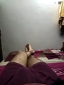 Snapshot of hottieboy774 chatting on September 12, 10:15 am hottieboy774 online show from September 12, 10:15 am