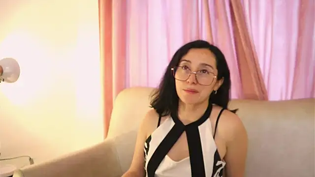 Ginevra esposito online show from May 20, 1:17 pm