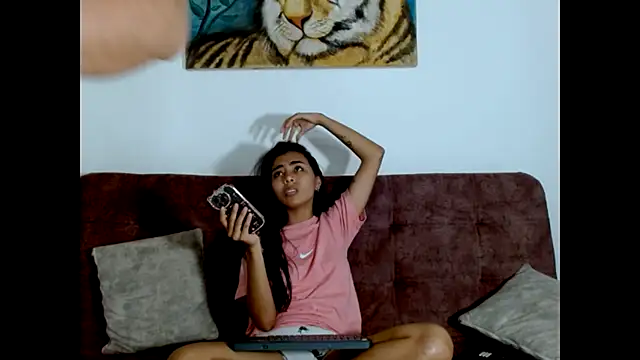 Snapshot of Wild_RoomXxX chatting on September 18, 9:06 pm Wild RoomXxX online show from September 18, 9:06 pm