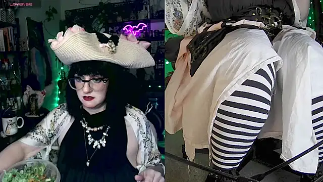 Snapshot of LadyMarzanna chatting on November 1, 2:02 am LadyMarzanna online show from November 1, 2:02 am