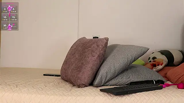 Raven06  online show from February 23, 11:35 pm