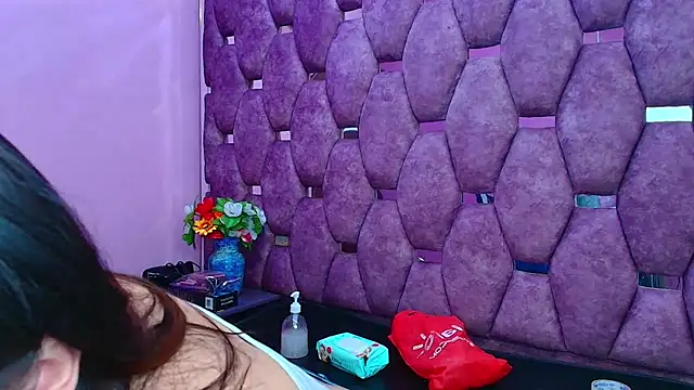 miaharvey 69 online show from December 15, 2:32 pm