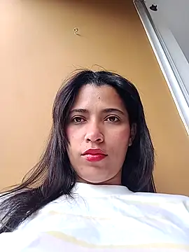 Snapshot of Vikyvoyeur chatting on April 12, 6:24 pm Vikyvoyeur online show from April 12, 6:24 pm