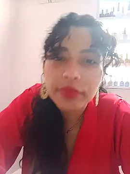 Snapshot of Vikyvoyeur chatting on April 24, 9:39 pm Vikyvoyeur online show from April 24, 9:39 pm