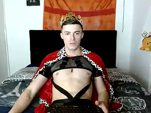 Snapshot of Ken_bigcock77 chatting on October 6, 11:13 pm Ken bigcock77 online show from October 6, 11:13 pm