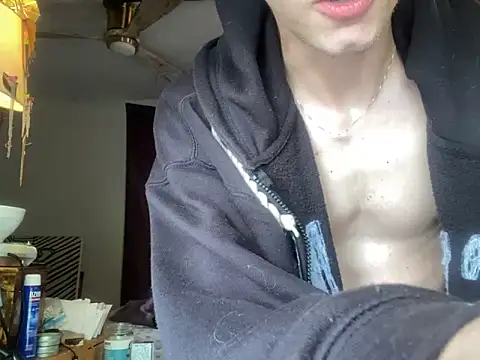 XanderOzzz online show from October 17, 6:10 pm