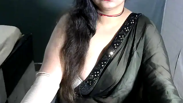 Snapshot of sexy_indianboobs chatting on December 15, 7:31 pm sexy indianboobs online show from December 15, 7:31 pm