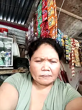 Snapshot of Mari_fvcks chatting on October 25, 3:36 am Mari fvcks online show from October 25, 3:36 am