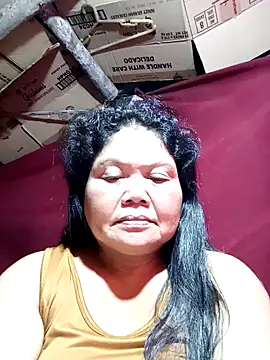 Snapshot of Mari_fvcks chatting on November 24, 5:18 am Mari fvcks online show from November 24, 5:18 am