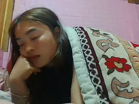 Snapshot of Loc_al chatting on November 27, 1:24 pm Loc al online show from November 27, 1:24 pm