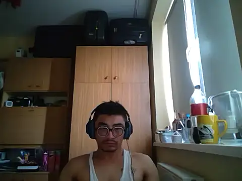 Lokomo32 online show from May 17, 4:43 am