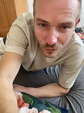 Skinny0150 online show from May 3, 11:05 am