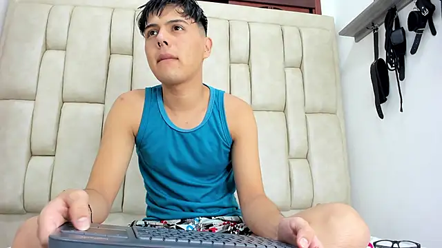 Felipe Cold online show from September 23, 2:25 am