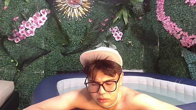 Felipe Cold online show from October 30, 2:35 am