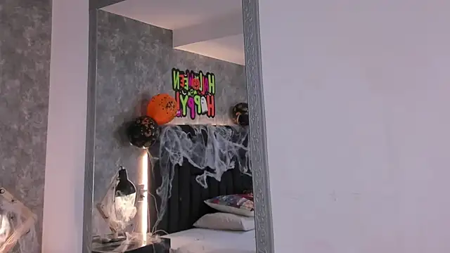 Snapshot of crystaldarliing chatting on October 15, 3:56 pm crystaldarliing online show from October 15, 3:56 pm