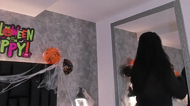 Snapshot of crystaldarliing chatting on October 27, 3:16 pm crystaldarliing online show from October 27, 3:16 pm