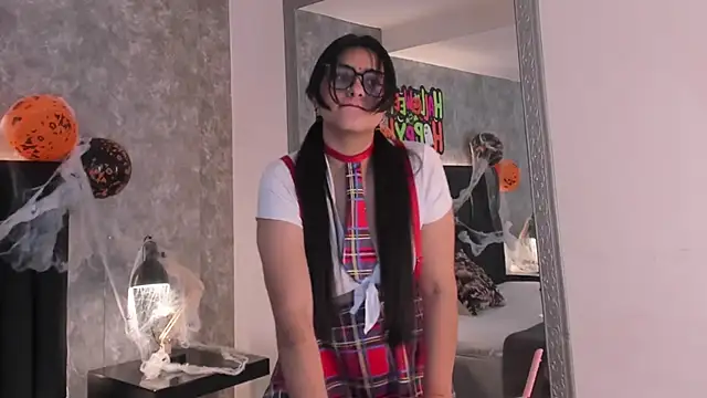 Snapshot of crystaldarliing chatting on October 31, 3:35 pm crystaldarliing online show from October 31, 3:35 pm