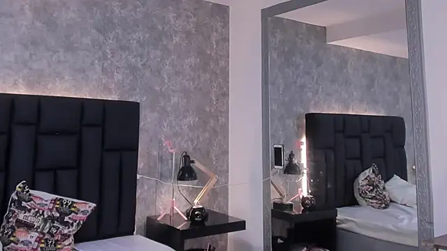 Snapshot of crystaldarliing chatting on November 17, 6:03 pm crystaldarliing online show from November 17, 6:03 pm