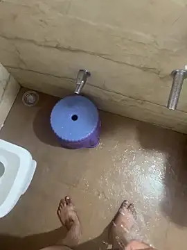 Snapshot of saumon3022 chatting on October 26, 6:08 am saumon3022 online show from October 26, 6:08 am