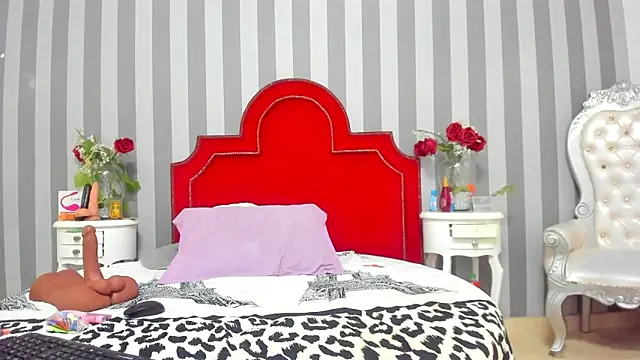 Salomee hernandez online show from December 5, 12:47 pm