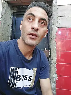 Snapshot of Mahdidido45 chatting on July 18, 4:22 pm Mahdidido45 online show from July 18, 4:22 pm