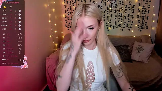 AnyaTaylor  online show from November 14, 4:44 am