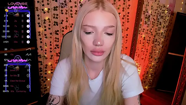 AnyaTaylor  online show from March 15, 2:06 am