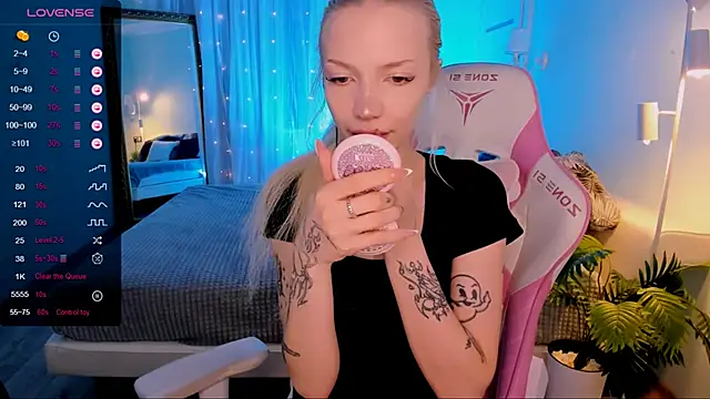 AnyaTaylor  online show from May 24, 2:16 am