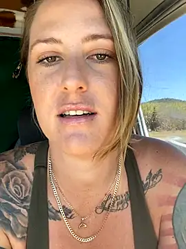 Snapshot of OdetteDelane chatting on October 21, 2:34 am OdetteDelane online show from October 21, 2:34 am