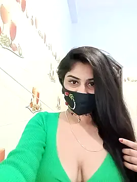 Snapshot of Hot-Soniya733 chatting on February 10, 11:20 pm Hot-Soniya733 online show from February 10, 11:20 pm