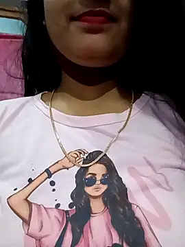 Snapshot of Hot-Soniya733 chatting on February 22, 1:40 am Hot-Soniya733 online show from February 22, 1:40 am