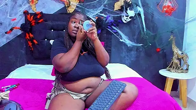 Maiam  Rossi online show from November 9, 12:47 pm