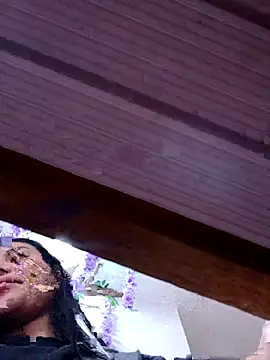 burbuja02 online show from November 2, 2:30 pm